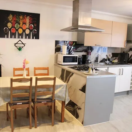 アパート Bowery - 2 Bedrooms 1st Floor