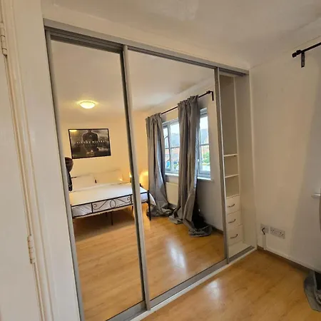 Apartment Meadthames View