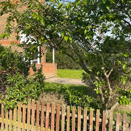 Meadthames View Apartment