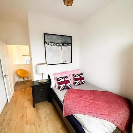 Apartment In Hackney