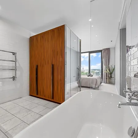 River Panorama 2 Bedroom New Development * London