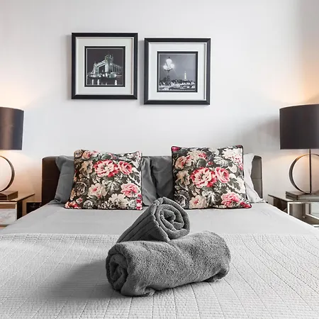 River Panorama 2 Bedroom New Development London