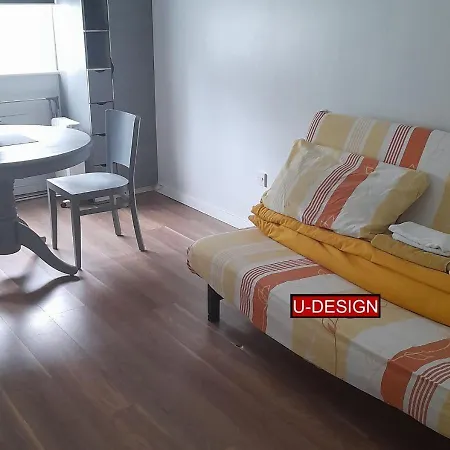 E17 Sleep Another Day Apartment *
