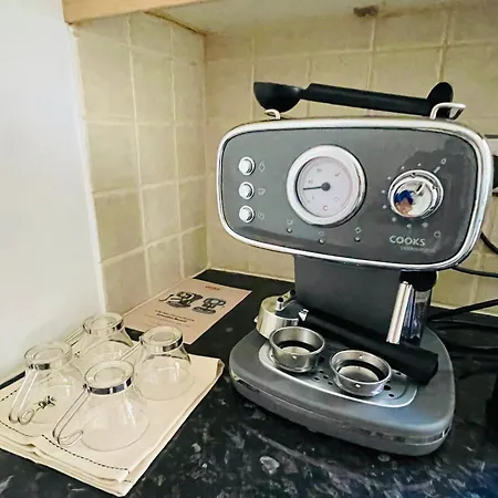 Lovely 1 Bedroom In The Heart Of Chelsea ロンドン