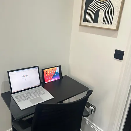 Apartment Stylish Flat In London