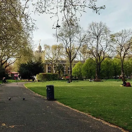 Secluded Oasis 1br Flat, Bethnal Green, 2min Tube Apartment