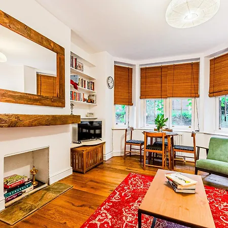 Secluded Oasis 1br Flat, Bethnal Green, 2min Tube * London
