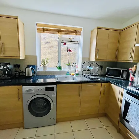 Lovely 1 Bedroom In The Heart Of Chelsea アパート