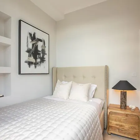 Superb 3 Bed Notting Hill Holiday home