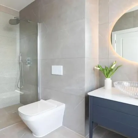 Superb 3 Bed Notting Hill Holiday home