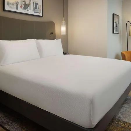 Doubletree By Hilton Victoria 4*