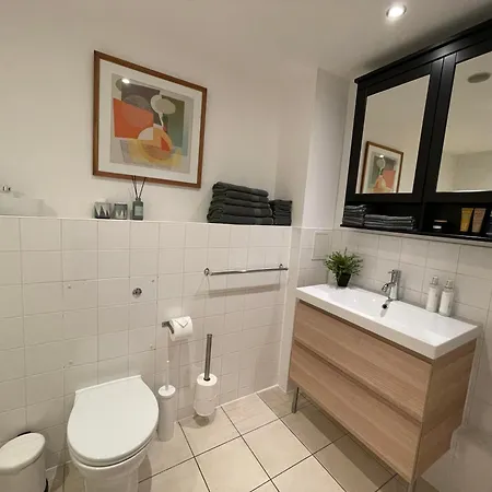 Lombok Near Old Street,islington,angel * London