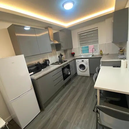 2 Bedroom Flat Apartment