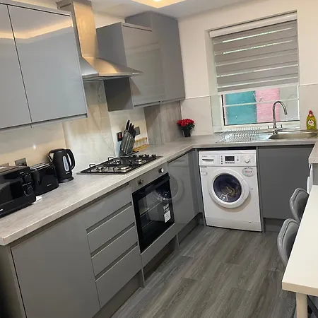 2 Bedroom Flat Apartment