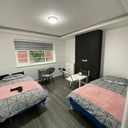 Apartment 2 Bedroom Flat