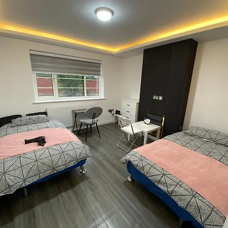 2 Bedroom Flat