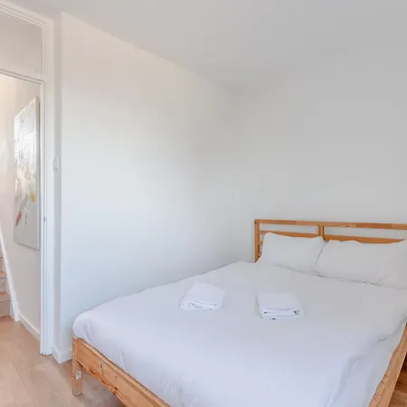 Apartment Unique Spacious Central 3 Bedroom With Rooftop Terrace London