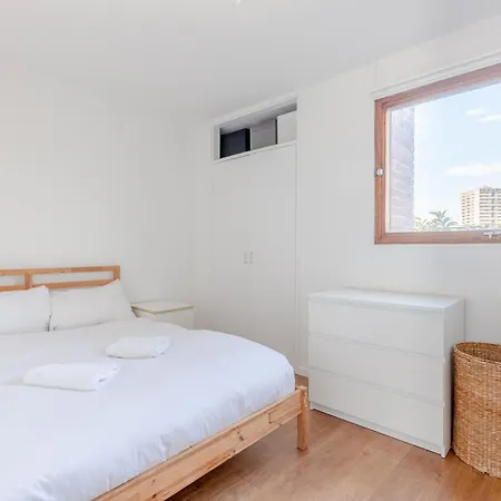 Apartment Unique Spacious Central 3 Bedroom With Rooftop Terrace *