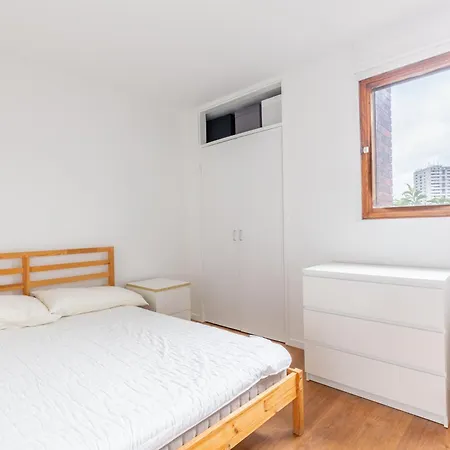 Apartment Unique Spacious Central 3 Bedroom With Rooftop Terrace