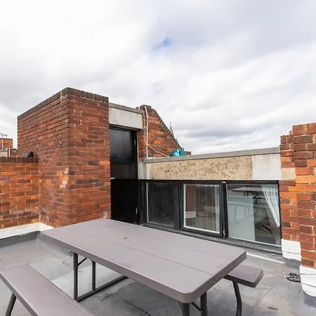 Unique Spacious Central 3 Bedroom With Rooftop Terrace Apartment London