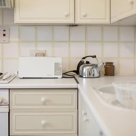 Cosy 2 Bedroom Flat In Pimlico 10 Minutes To Station 아파트 런던