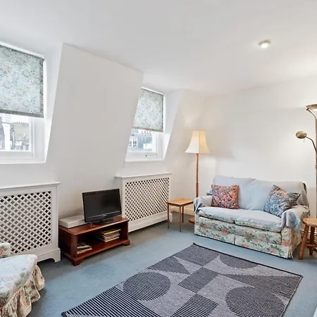 Cosy 2 Bedroom Flat In Pimlico 10 Minutes To Station 아파트 런던