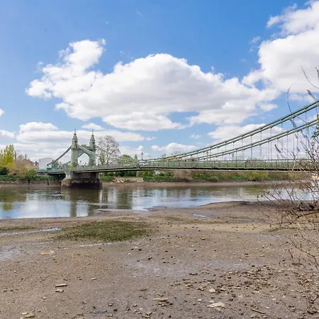 Serene 3bd Flat View Of The Thames - Hammersmith Apartment London