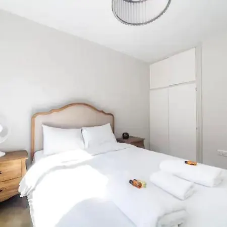 Serene 3bd Flat View Of The Thames - Hammersmith Apartment London