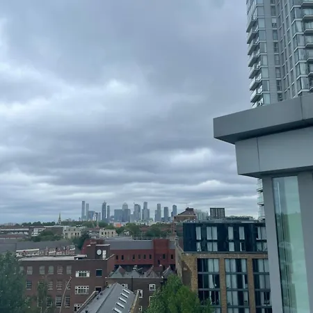 Sleek & Sunny 1bd Flat Near Greenwhich - Deptford! Apartment