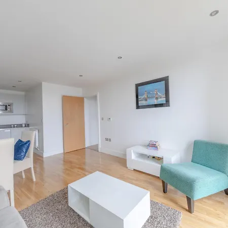 Apartment Sleek & Sunny 1bd Flat Near Greenwhich - Deptford! *
