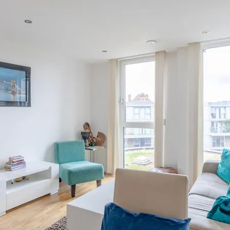 Apartment Sleek & Sunny 1bd Flat Near Greenwhich - Deptford!