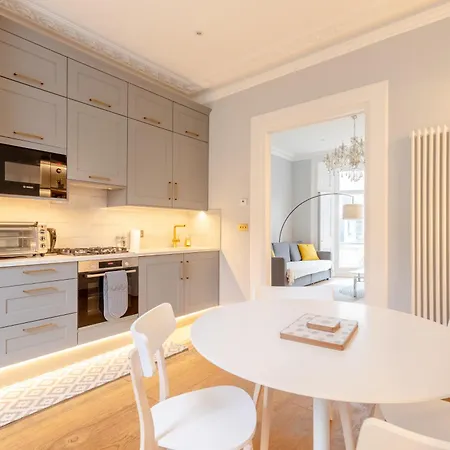 Elegant & Beautifully Presented 1bd Flat- Chelsea! * ロンドン