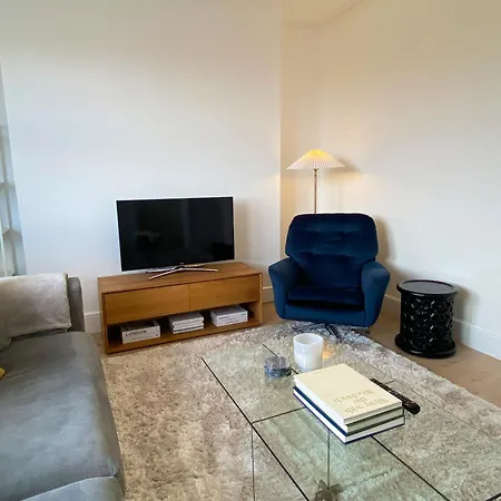 Apartamento Sleek Scandi-inspired 2bd Flat Fulham *