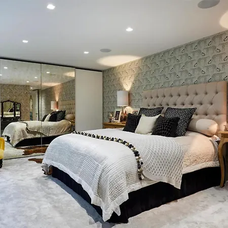 Stylish Interiors Garden Parking 3brb Flat Apartment *