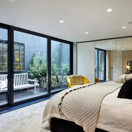 Stylish Interiors Garden Parking 3brb Flat Apartment *