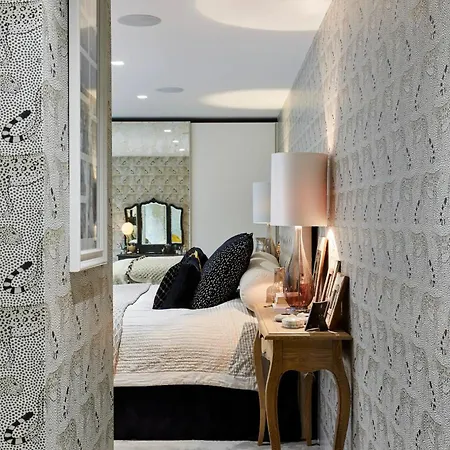Stylish Interiors Garden Parking 3brb Flat Apartment
