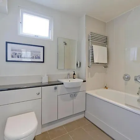 Sweet Marble Arch 2 Bedroom Mews House * London