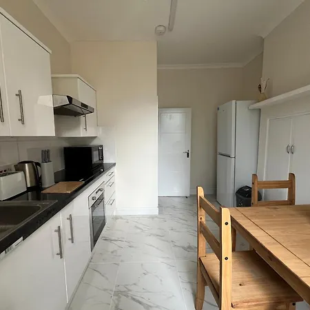 Appartamento Walking Distance From Bridge Train Station Modern 4 Bedroom *