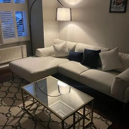 Southfields Garden Flat - 5 Minutes From Wimbledon Tennis Apartment London