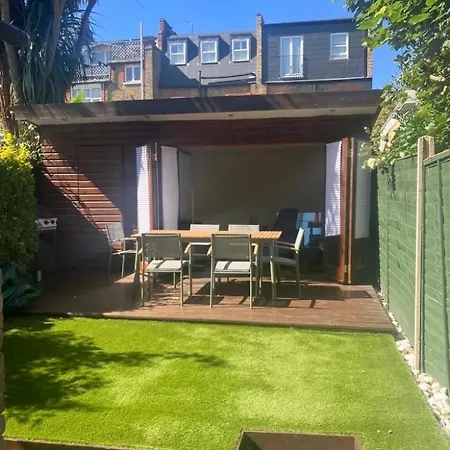 Apartment Southfields Garden Flat - 5 Minutes From Wimbledon Tennis