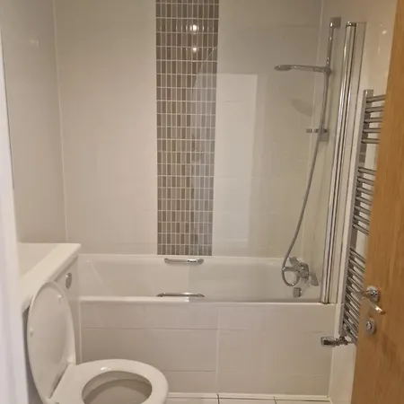 Aarons Riverview Luxury Londen
