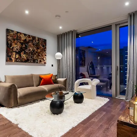 Appartamento Luxurious Haven In Iconic Battersea Power Station *