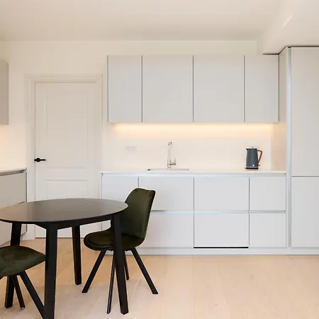 The East Mile Hideaway - Bright 1bdr Flat Apartment *