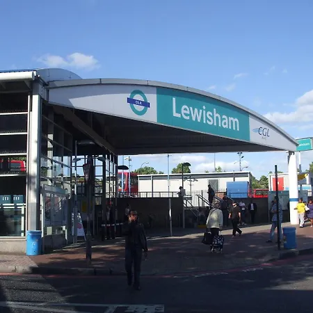Modern 2 Bed Lewisham Catford - Perfect For Long London