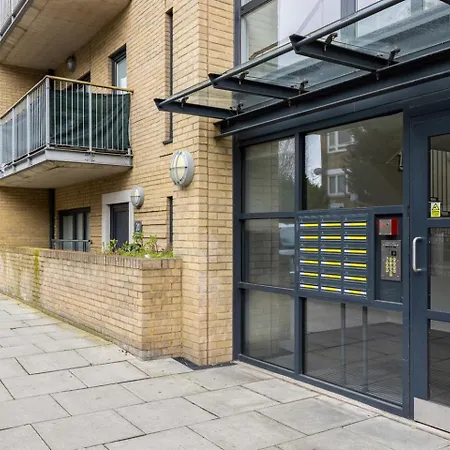 Modern 2 Bed Lewisham Catford - Perfect For Long Apartment *