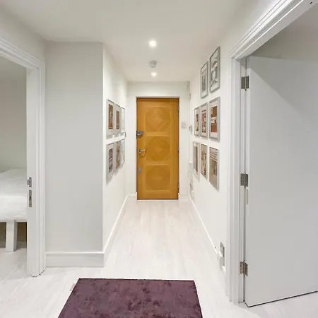 Modern 2 Bedroom In Soho London