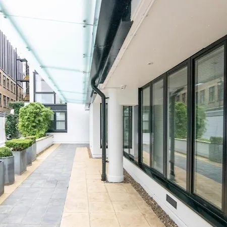 Modern 2 Bedroom In Soho London