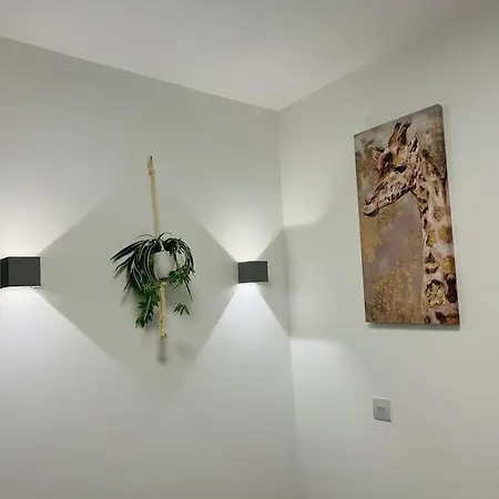 Apartment Stunning Two Bed Flat In