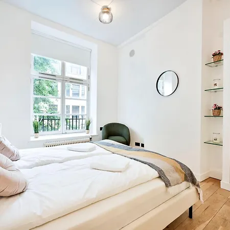 Apartment Amazing 3 Bed Great Portland Street London