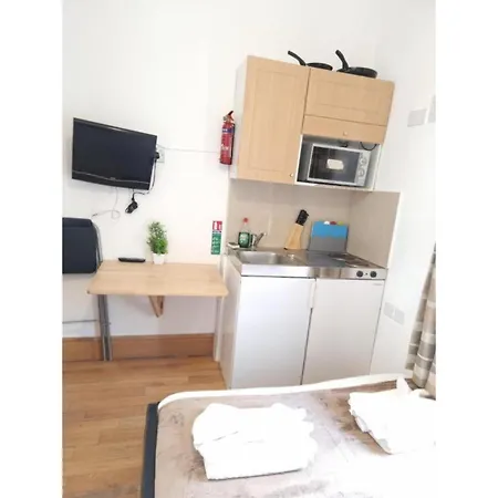 Apartamento F204-compact 2nd Flr Fits 2-near Hyde Park